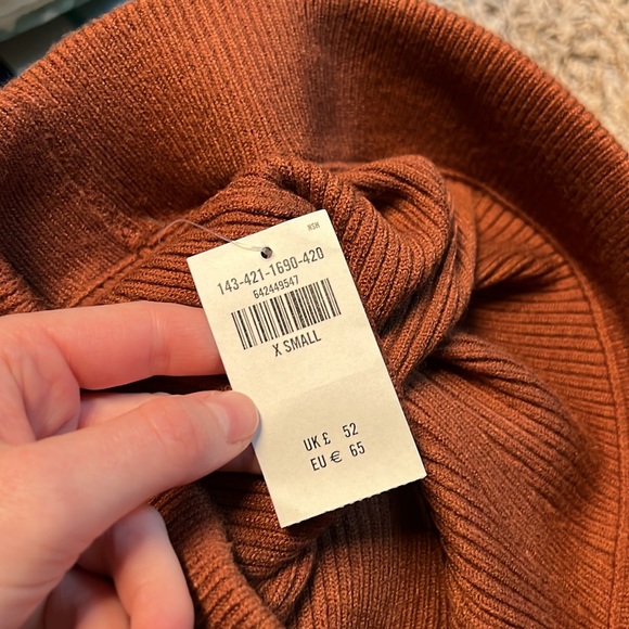 Abercrombie and Fitch ribbed midi skirt - Picture 6 of 6